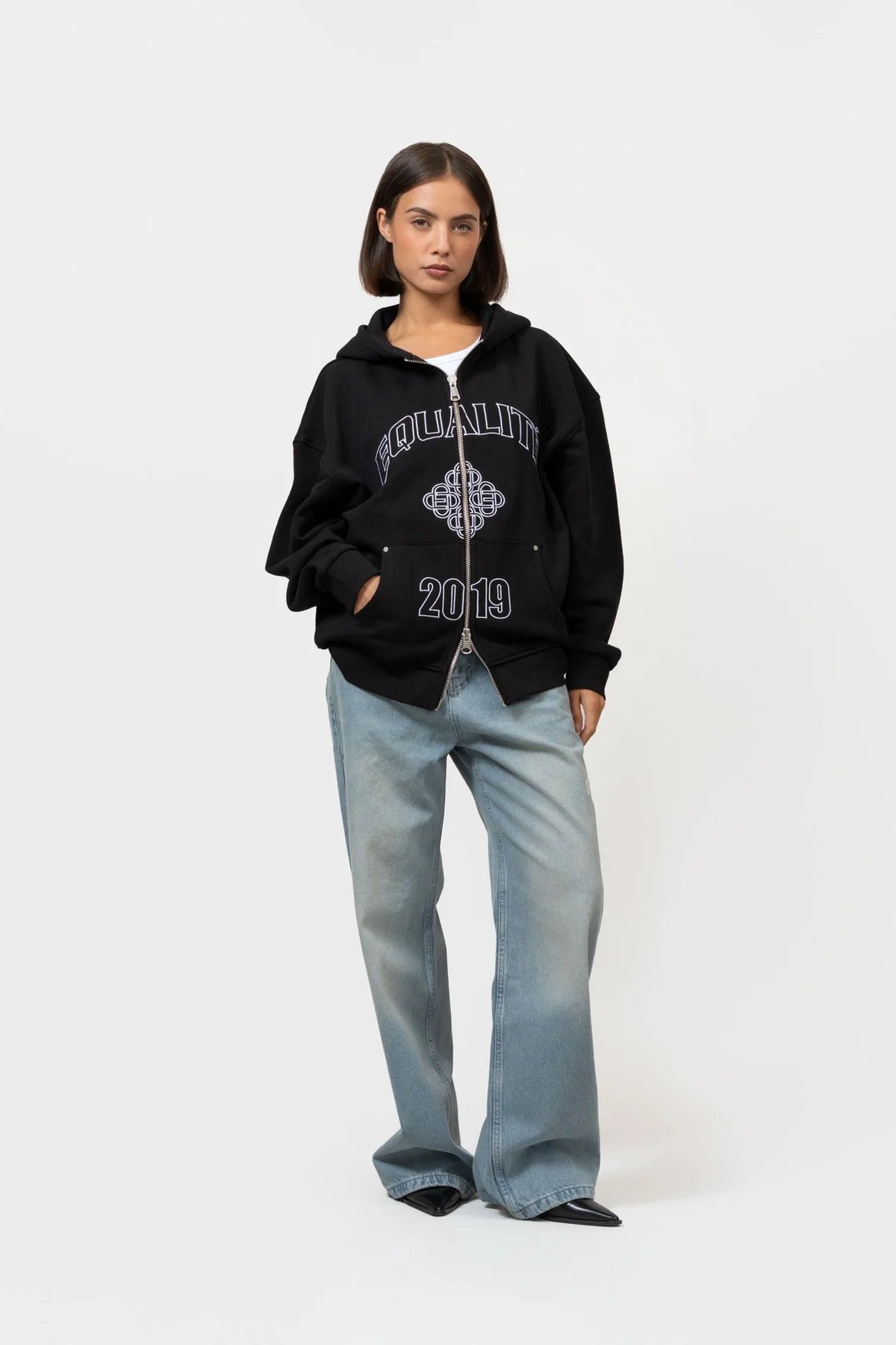EQUALITÉ: ISA FULL ZIP HOODIE BLACK