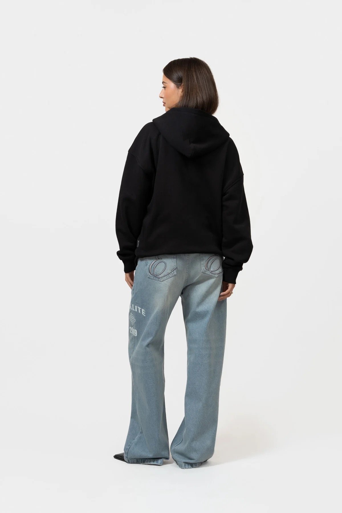 EQUALITÉ: ISA FULL ZIP HOODIE BLACK