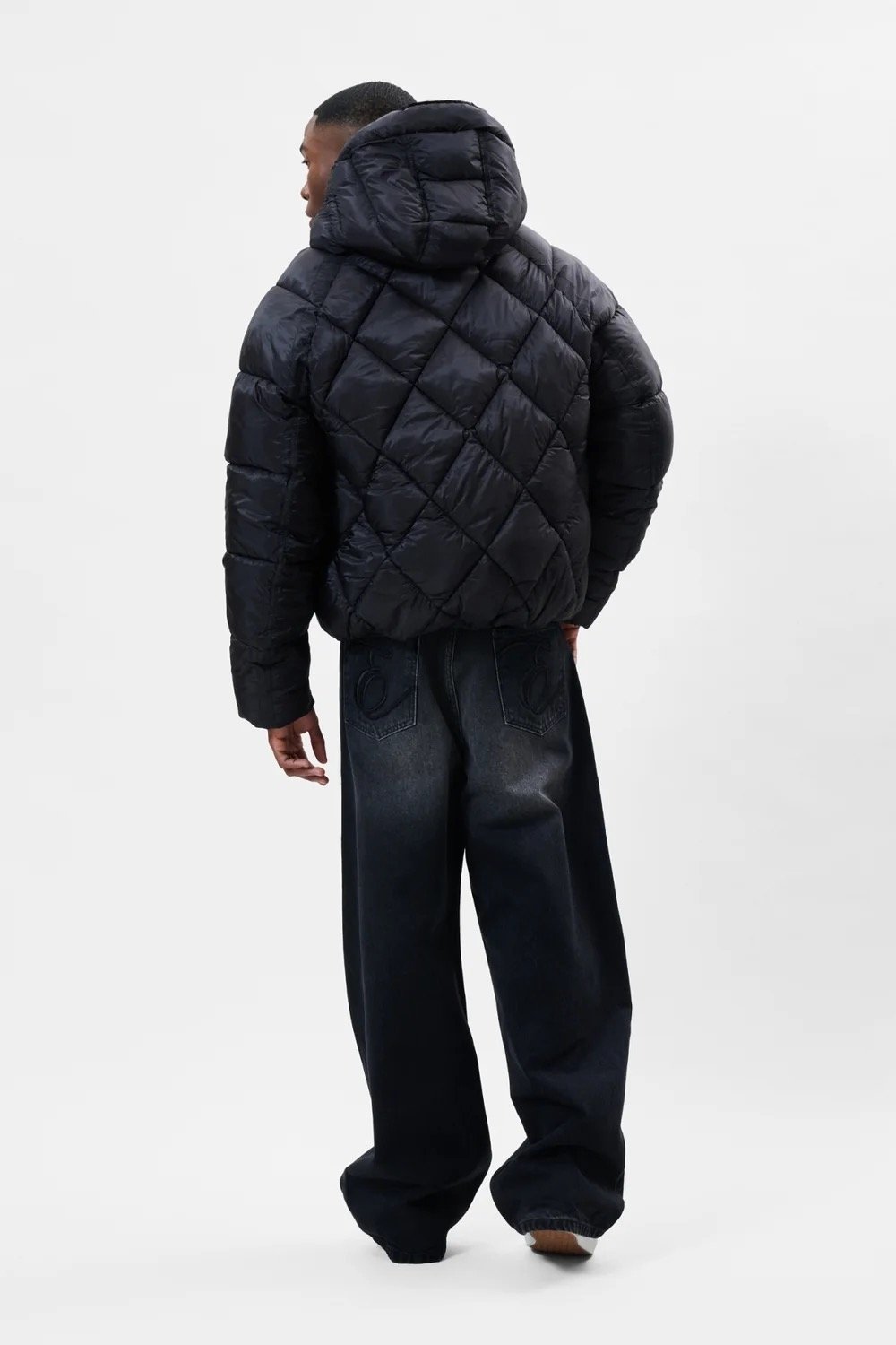 EQUALITÉ DIAMOND PUFFER JACKET BLACK