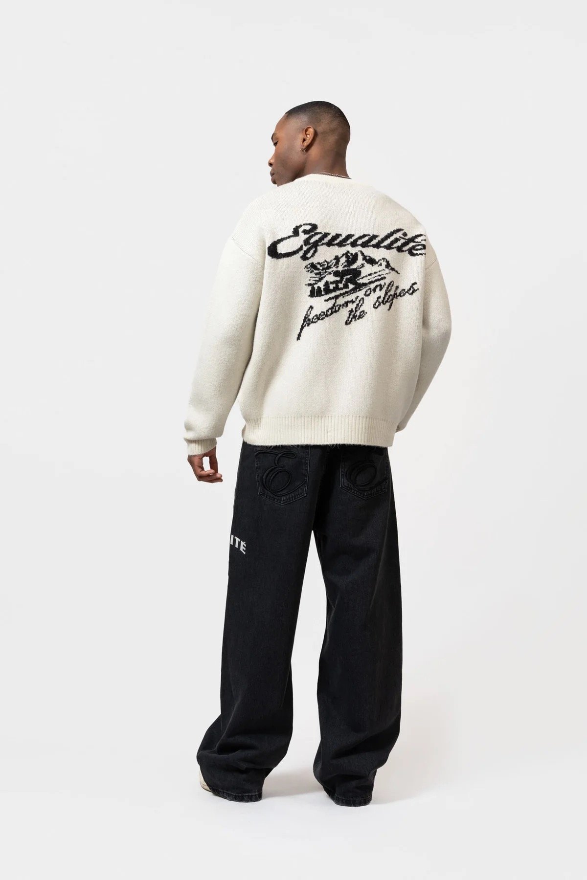 EQUALITÉ: MAX KNIT SWEATER OFF-WHITE