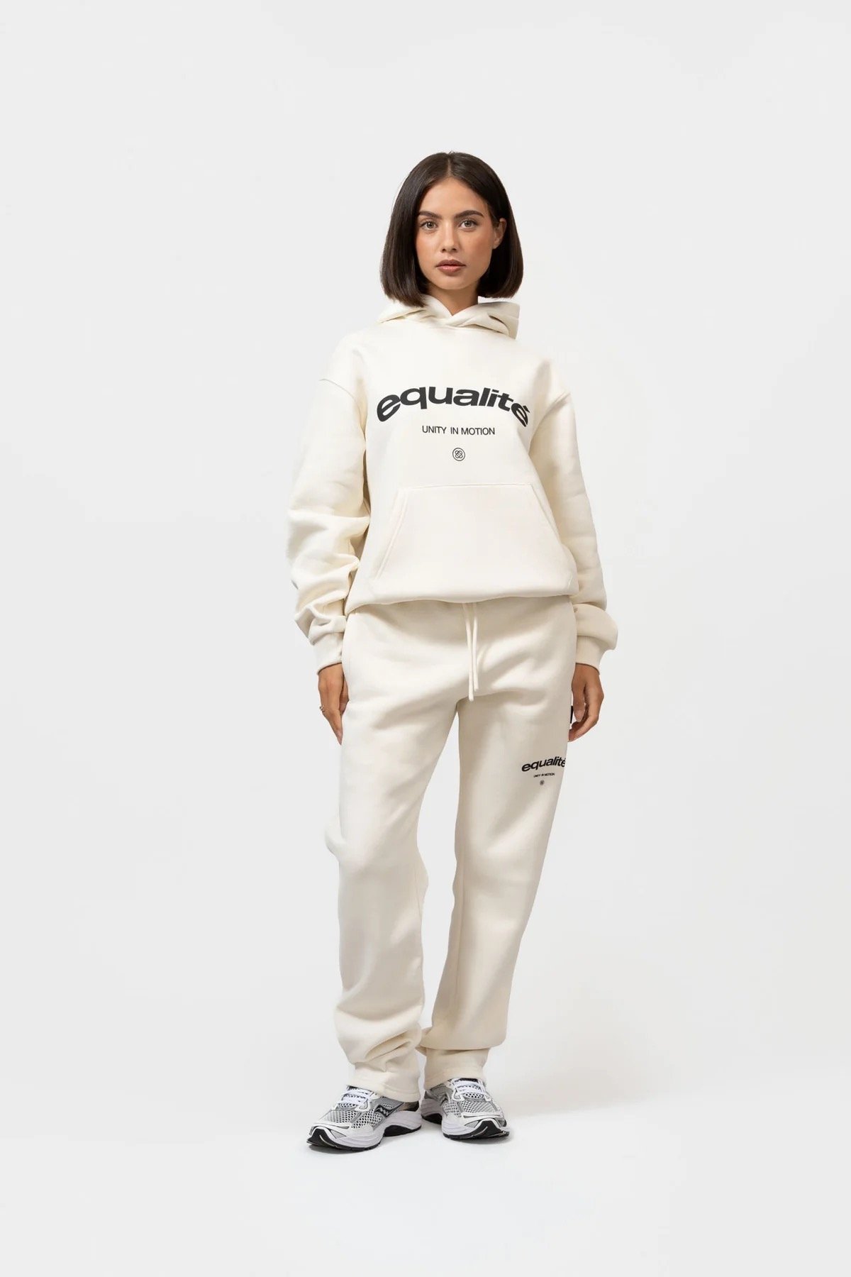 EQUALITÉ: CELESTE JOGGER PANTS OFF-WHITE