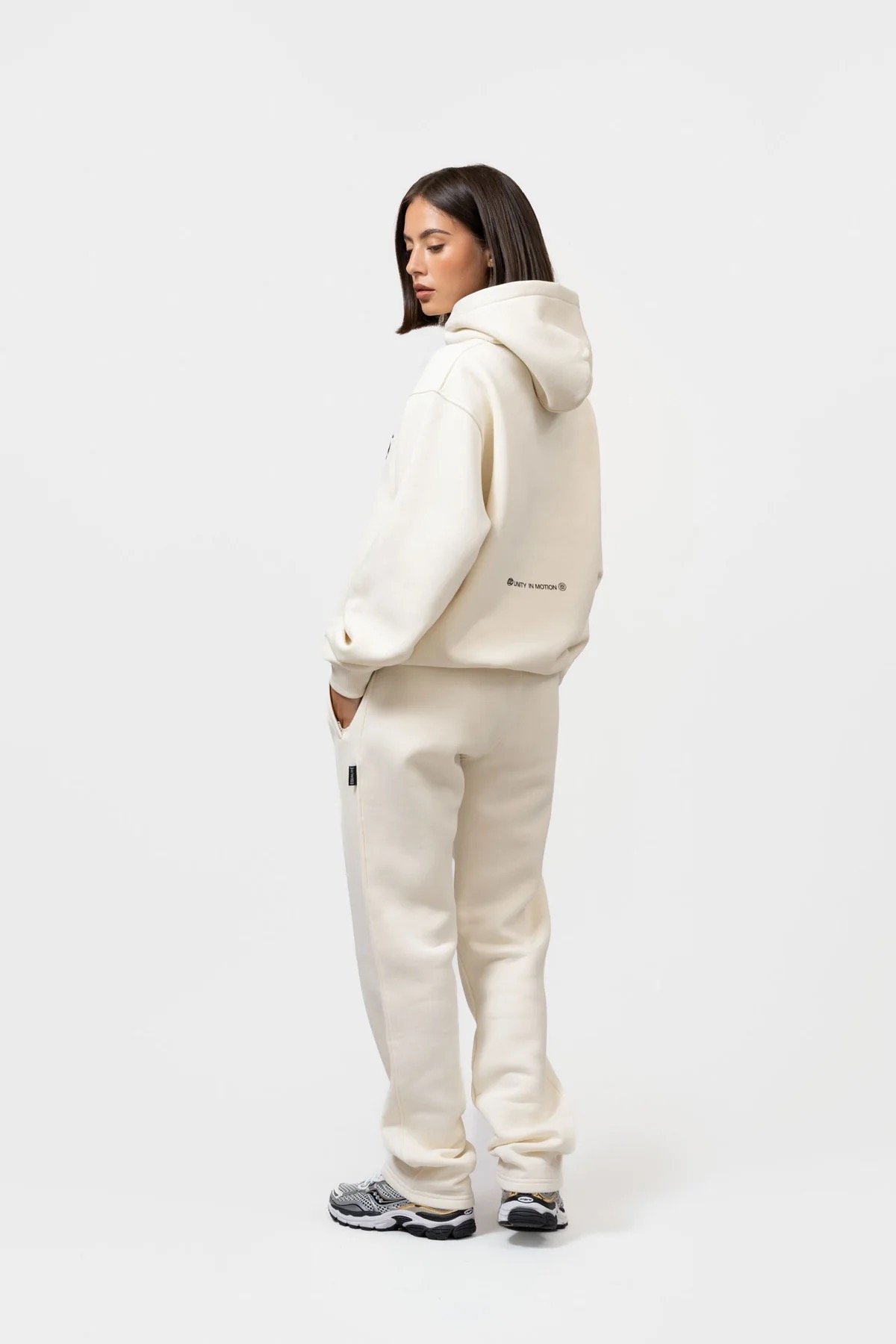 EQUALITÉ: CELESTE JOGGER PANTS OFF-WHITE