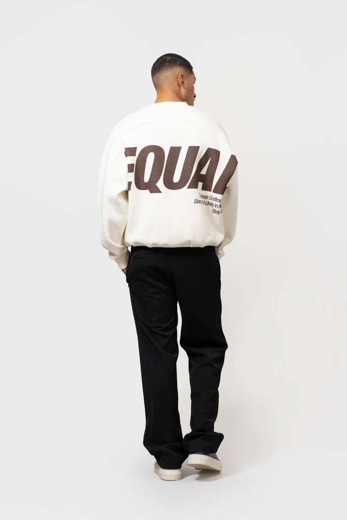 EQUALITÉ: ELIA OVERSIZED SWEATER OFF-WHITE