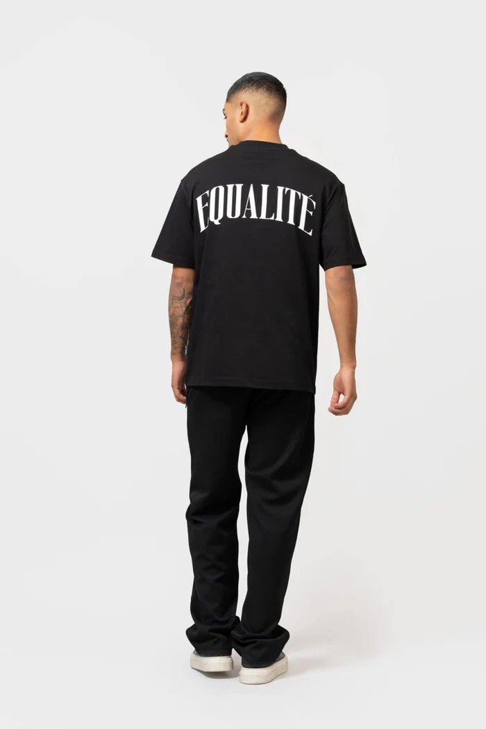 EQUALITÉ: OLIVER OVERSIZED TEE BLACK