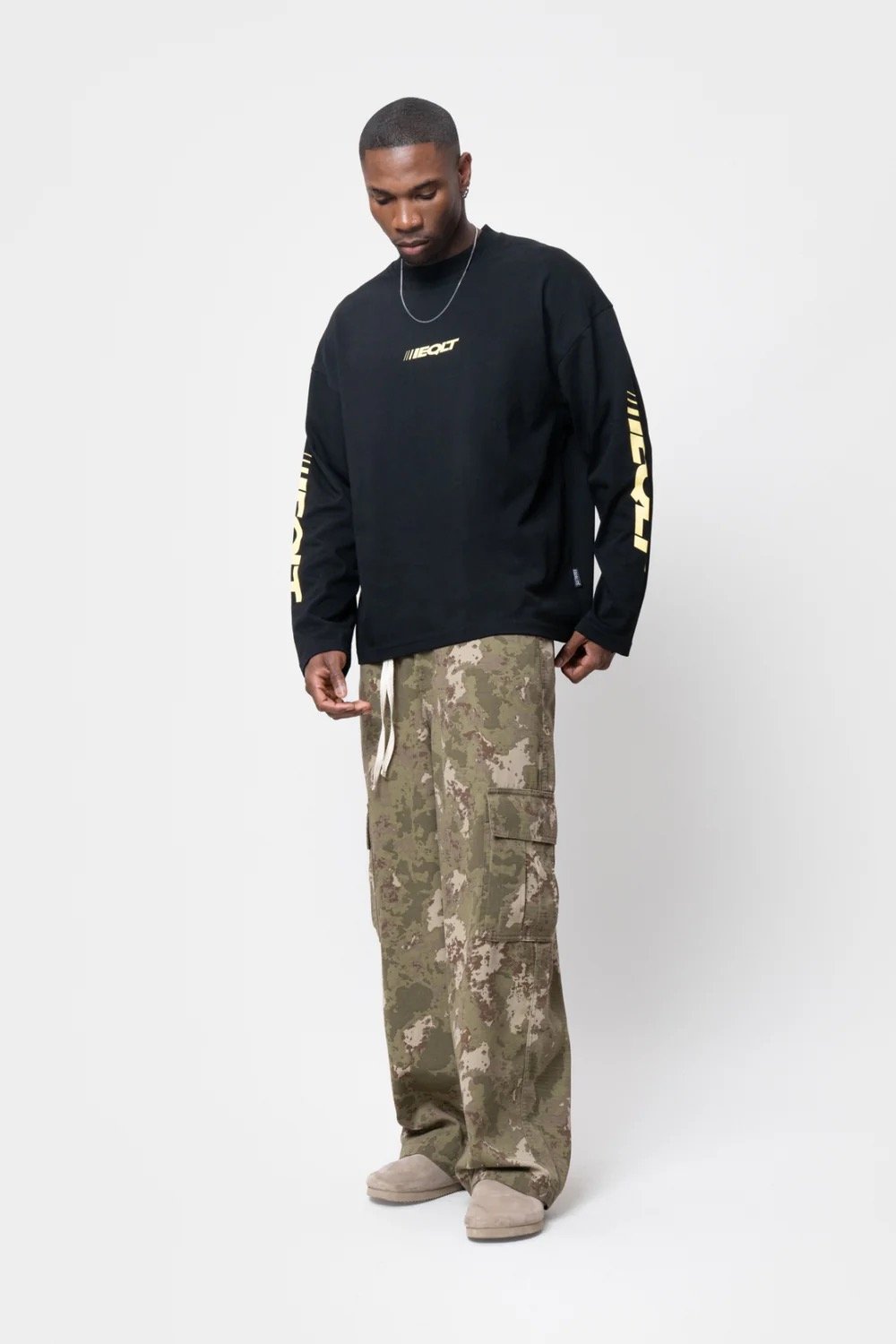 EQUALITÉ ADRIEN LONGSLEEVE TEE BLACK