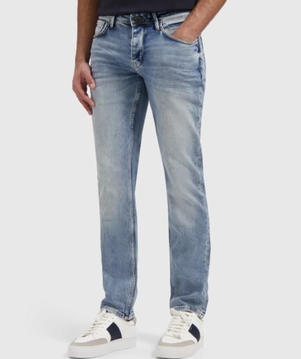 PURE PATH: THE RYAN SLIM FIT JEANS W1655