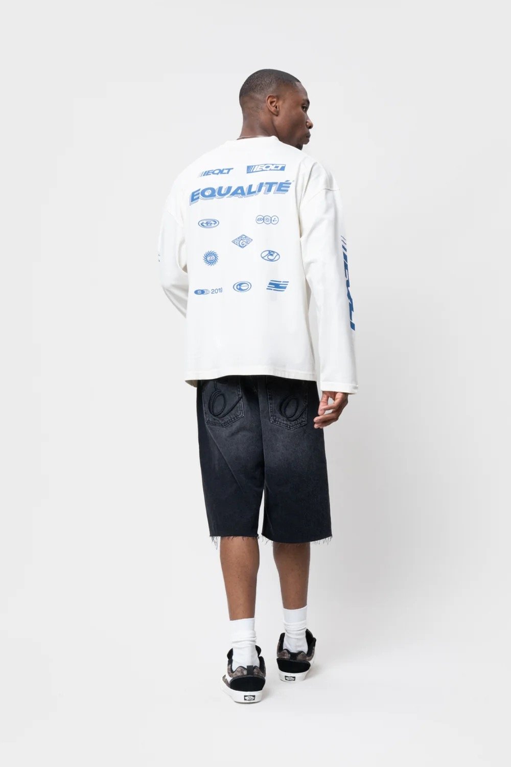 EQUALITÉ ADRIEN LONGSLEEVE TEE OFF-WHITE