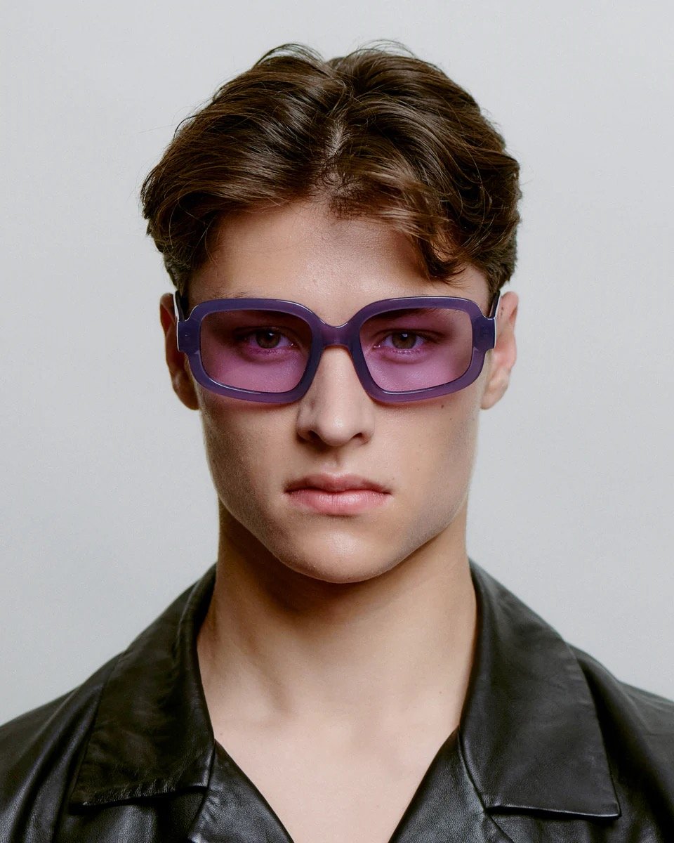 A.KJAERBEDE: PLUTO - SHADOW