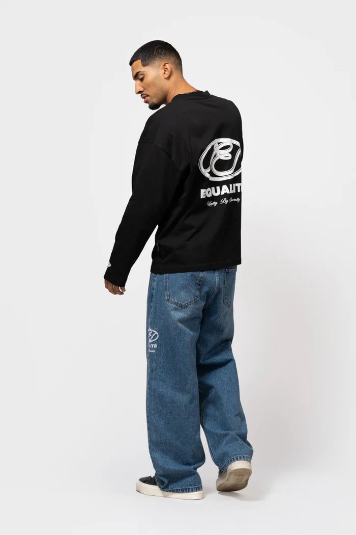 EQUALITÉ ARID OVERSIZED LONGSLEEVE TEE BLACK