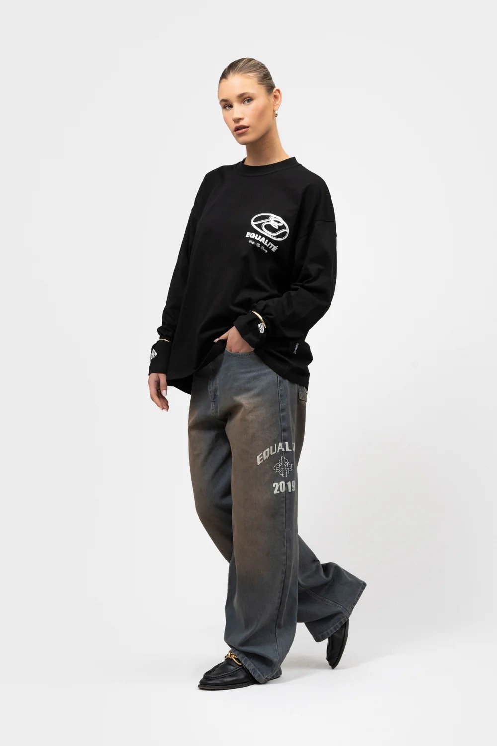 EQUALITÉ ARID OVERSIZED LONGSLEEVE TEE BLACK