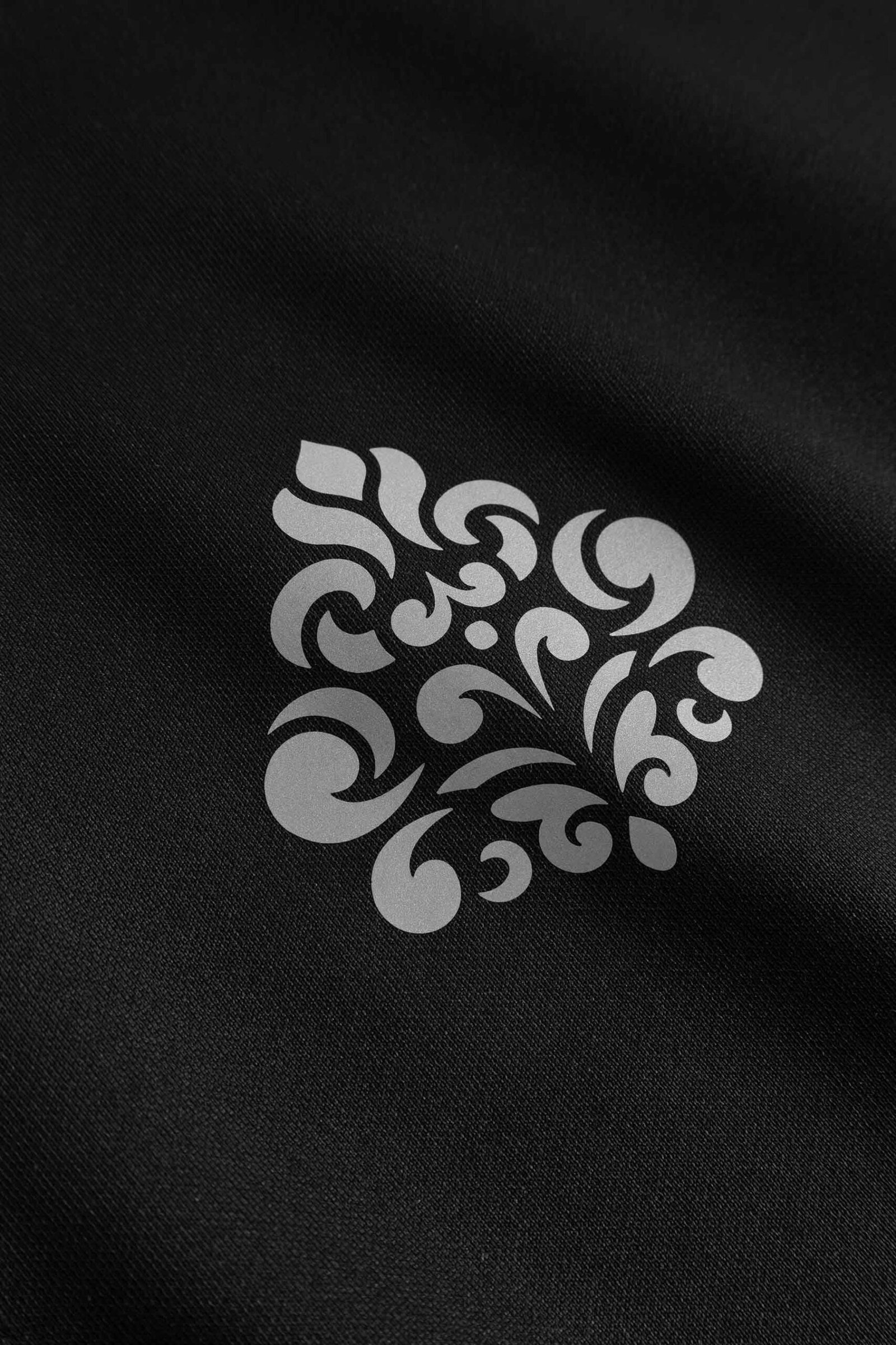 DON'T WASTE CULTURE ZENI LONGSLEEVE | BLACK