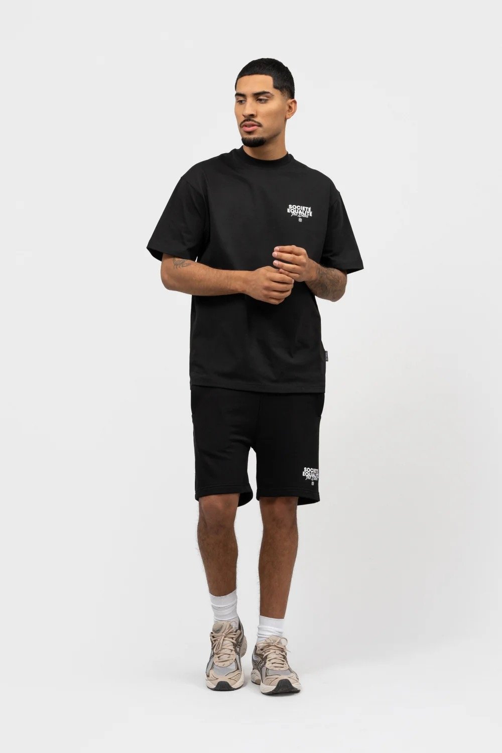 EQUALITÉ SOCIETÉ 2.0 OVERSIZED SHORTS BLACK