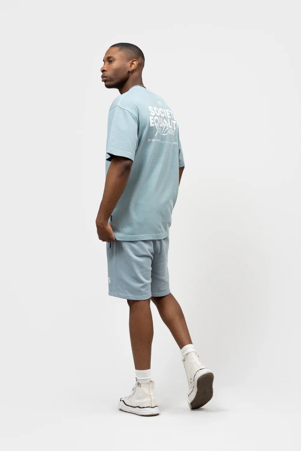 EQUALITÉ SOCIETÉ 2.0 OVERSIZED SHORTS LIGHT BLUE