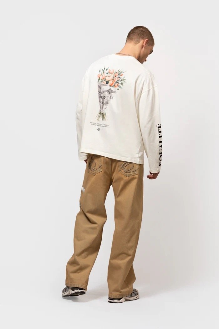 EQUALITÉ BOUQUET LONGSLEEVE TEE OFF-WHITE