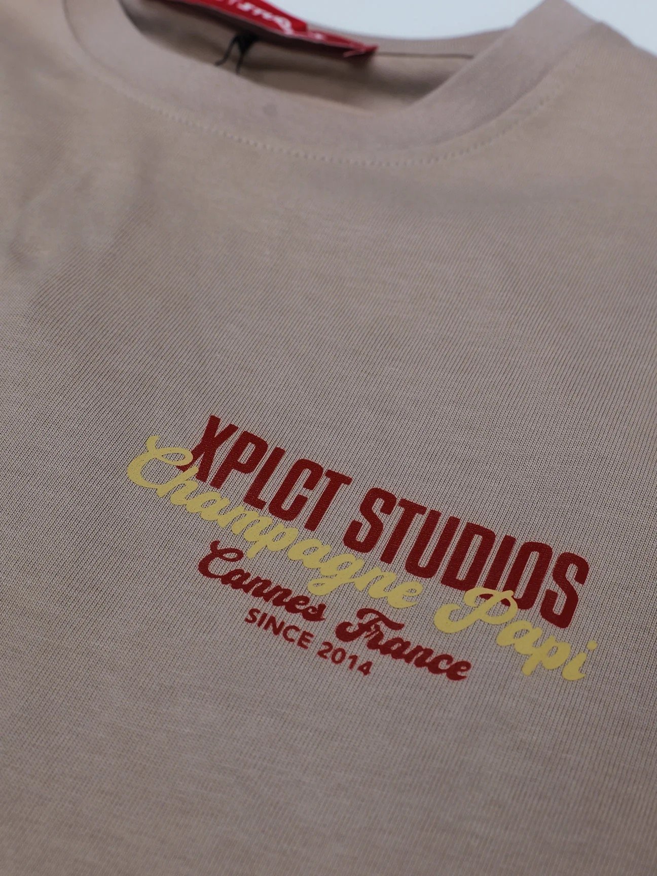 Xplct Studios Champagne Tee | Taupe