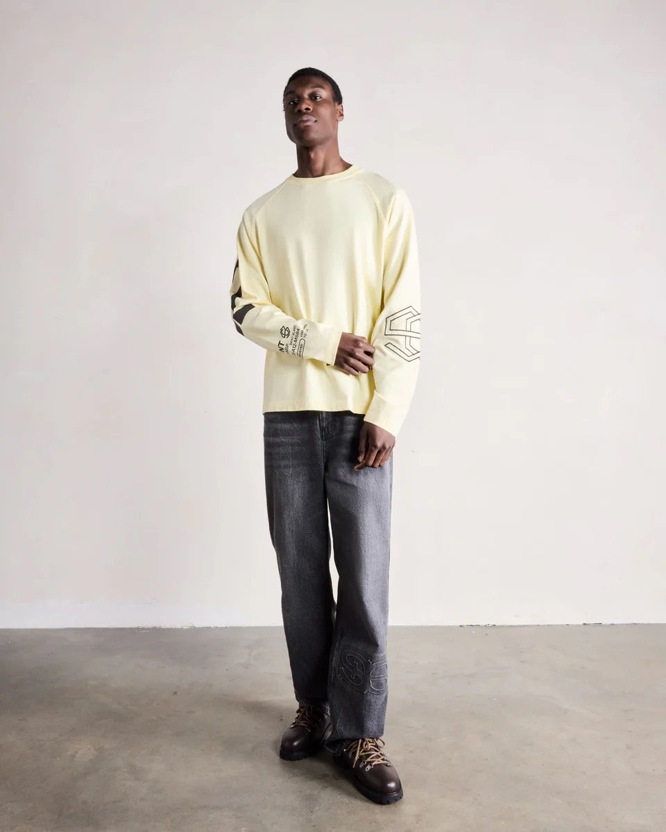 SAINT BLANC MULTI LOGO RAGLAN LONGSHIRT YELLOW
