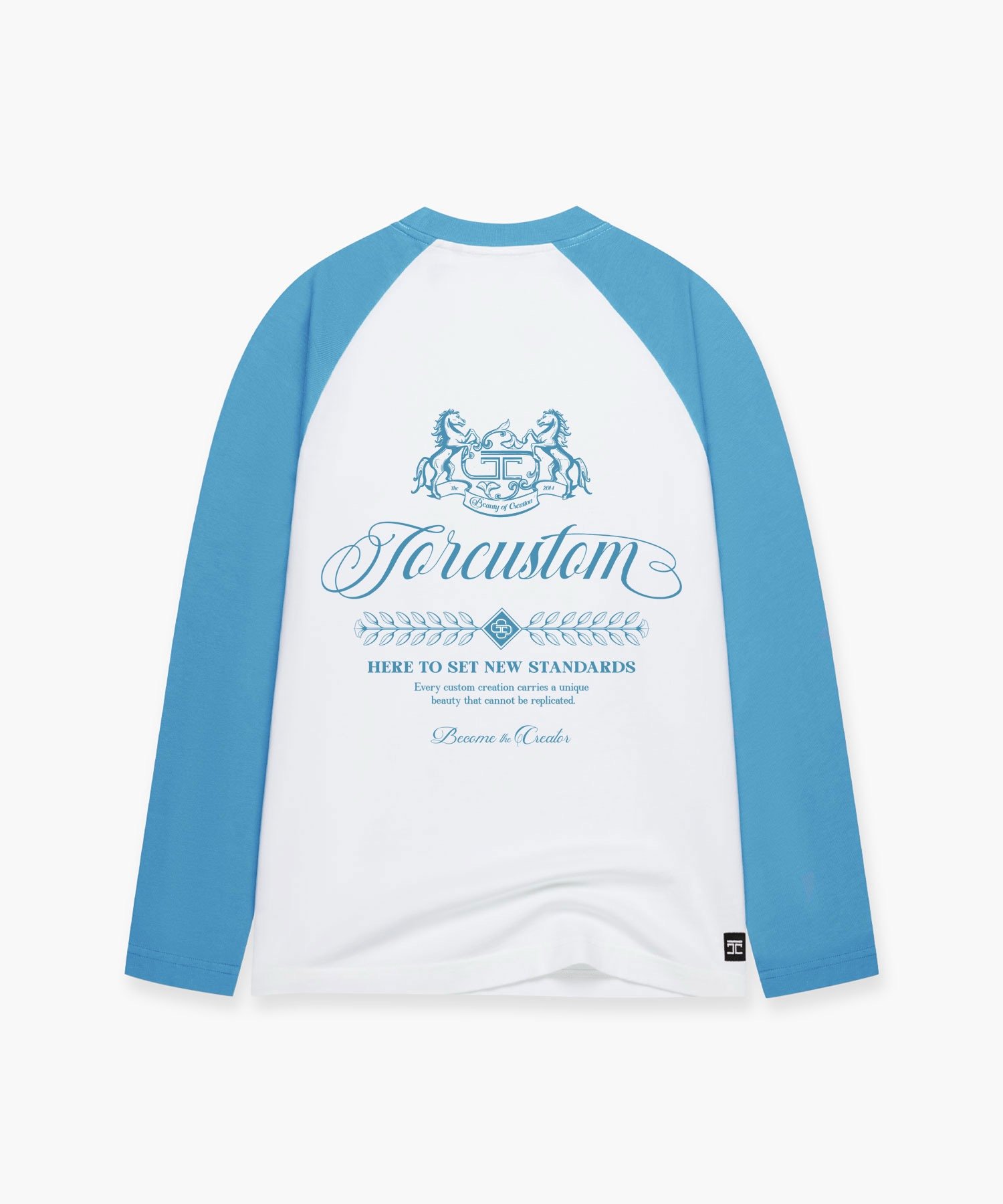 JORCUSTOM HANDSCRIPT2.0 RAGLAN LONGSLEEVE T-SHIRT WHITE-BOUNTYBLUE