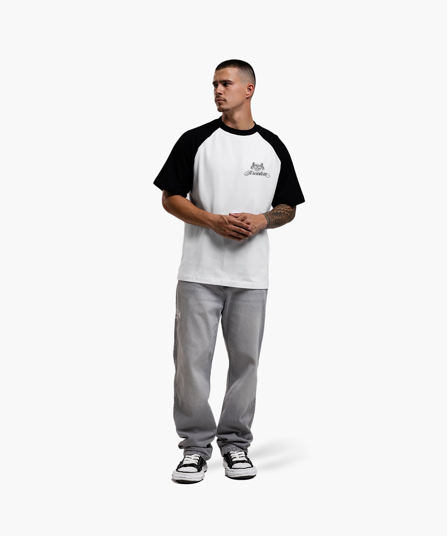 JORCUSTOM HANDSCRIPT2.0 RAGLAN T-SHIRT WHITE-BLACK