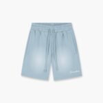 Jorcustom University Fade Terry Short in blauw met comfortabele pasvorm en unieke gewassen uitstraling, perfect voor casual dagelijks gebruik.