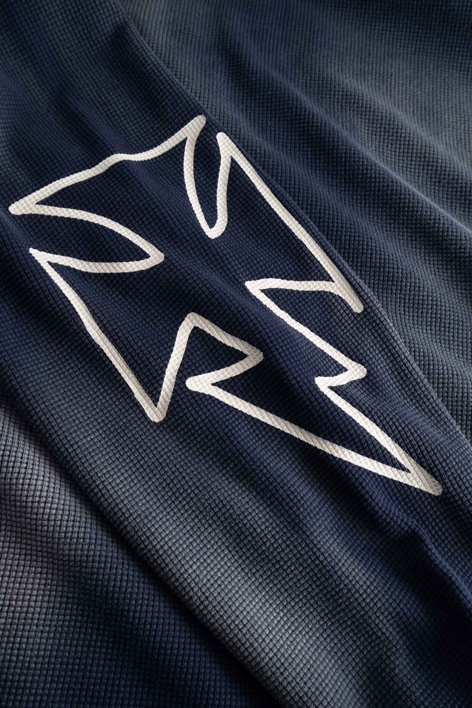 DON'T WASTE CULTURE ROMIYA WAFFLE LONGSLEEVE | NAVY BLUE