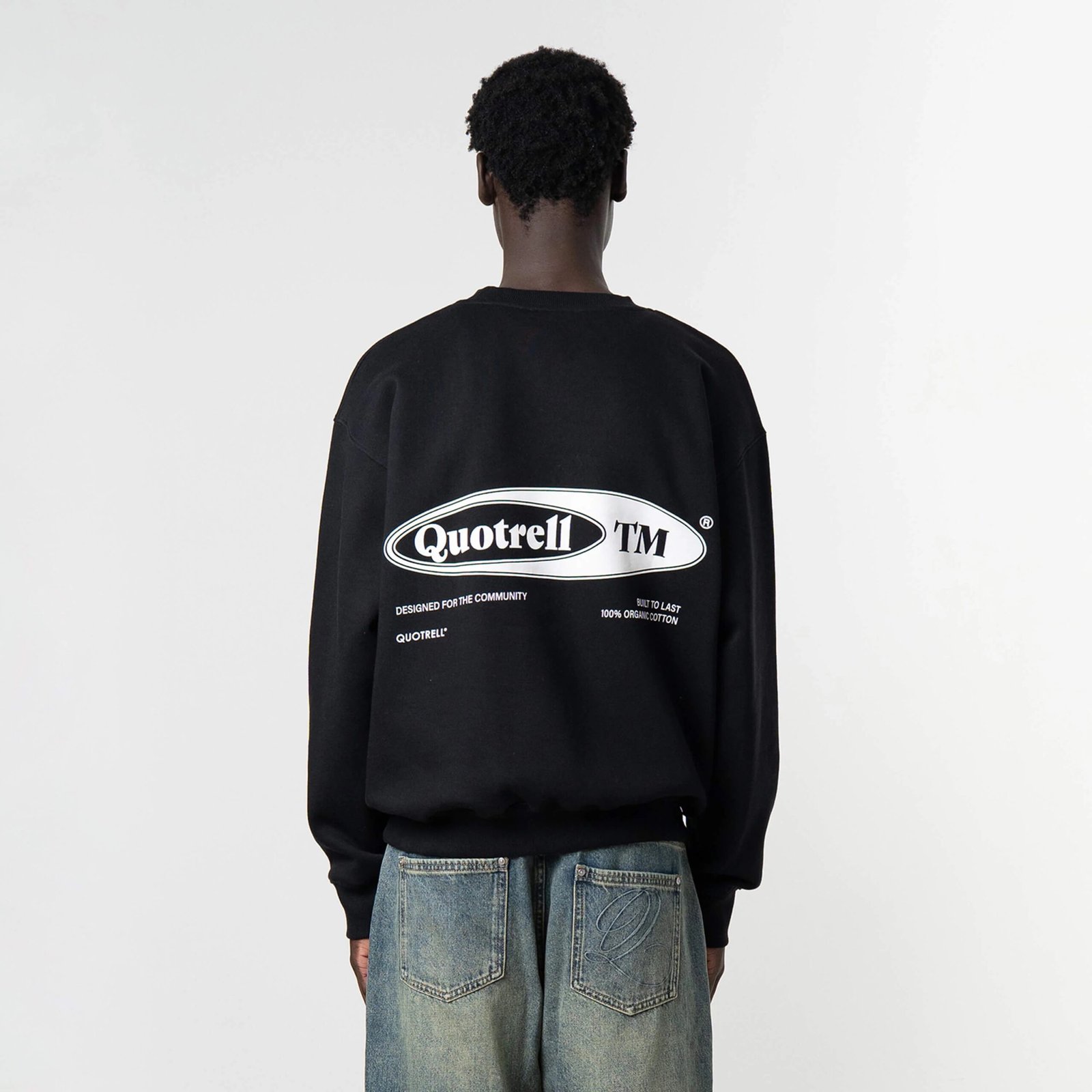 QUOTRELL EMBLEM CREWNECK | BLACK/WHITE