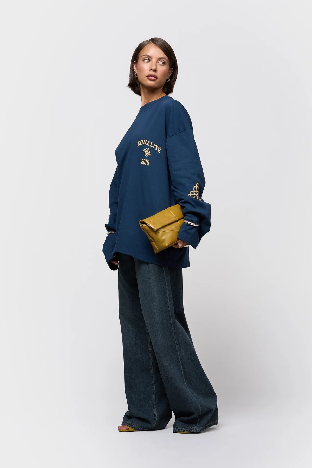 EQUALITÉ ISA OVERSIZED LONGSLEEVE TEE WASHED NAVY