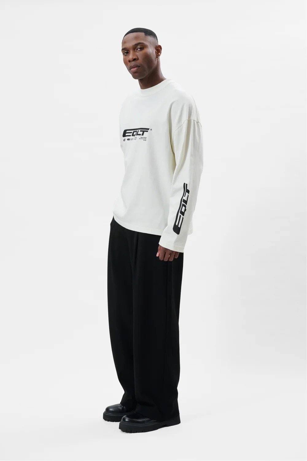 EQUALITÉ EQLT OVERSIZED LONGSLEEVE TEE OFF-WHITE