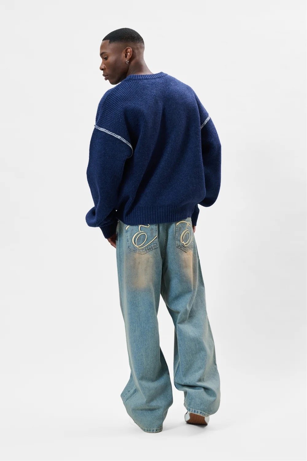 EQUALITÉ COLLECTIVE KNIT SWEATER NAVY